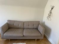 Tvåsits-soffa i fint skick