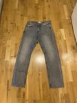 Jeans lager 157 storlek W 31 L 32 bra skick