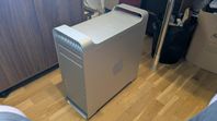 Mac dator. 