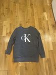 Calvin Klein sweatshirt storlek small fint skick
