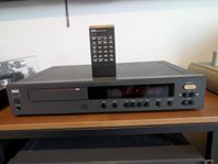 NAD Monitor Series CD 5000 i kanonskick.