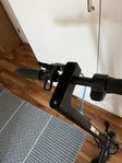 Fin elsparkcykel med få mil