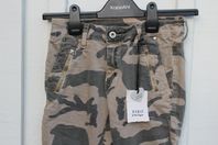 PIRO camoflage jeans slim fit stl XS Helt nya m prislapp!