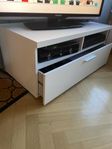 Tv-bänk