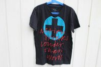 MEANDI kortärmad svart T-shirt stl M (146-152) Nyskick!