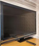 Sony Bravia 52"