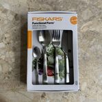 Fiskars Functional Form bestickset matt 16 delar