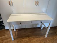 Skrivbord / avlastningsbord Hemnes IKEA