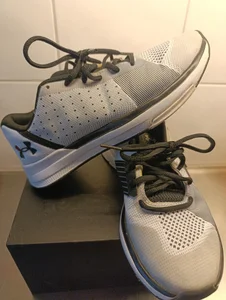 Skor "Under Armour"