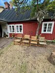 Bortskänkes: Trädgårdsstolar i teak från 70-80-talet
