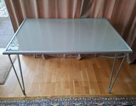 Skrivbord
