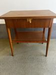 Retro sängbord i teak