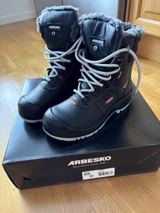 Arbesko, skyddsskor