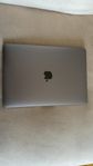 MacBook M1 + Laddare