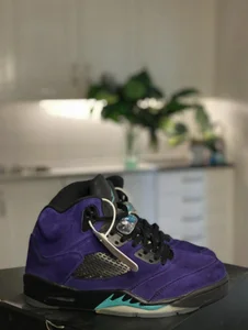 Jordan 5 Purple Retro