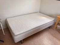 Säng bortskänkes