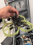 Grym FPV-drönare med GoPro naked-kamera