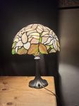 Bordslampa i Tiffany-stil 