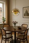 Ny snygg och modern lampa i mässing