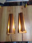 60-tals vägglampor i teak, design Henning Wind-Hansen