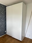 IKEA PAX - Garderob med inredning