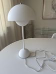 Verner Pantons Flowerpot VP3 Table Lamp
