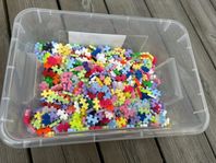 Plus Plus mini – stor låda med fina färger!