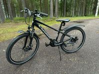 Juniorcykel svart - Crescent 24 tum 7 växlar