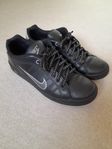 Nike skor 44stl.   140kr