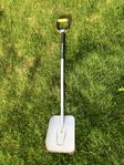 fiskars spade