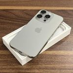 IPhone 15 pro nästintill ny