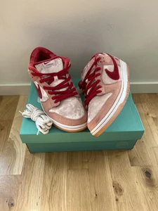 Nike SB x Strangelove