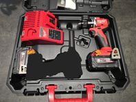 Milwaukee M18 borrskruvdragare m batteri/laddare