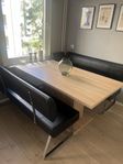 Matbord med bänk plus 2st stolar