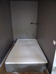 säng från ikea, skotterud 120x200 + bäddmadrass