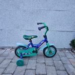 Barncykel med stödhjul