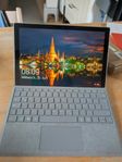 Surface Pro 5 Intel I5 7th 8gb ram 256 gb hdd docking tillb