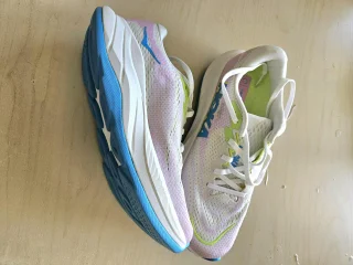 Säljes: Hoka One One Rincon 4 (dam) 