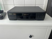 Hitachi VT-F360E VHS Videobandspelare