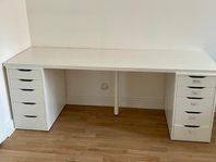 Skrivbord 