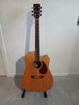 Cort akustisk gitarr