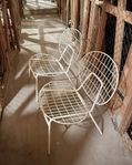 Två lounge-stolar från Bauhaus
