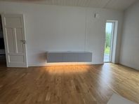 Ikea Bestå tv-bänk vit /Lappviken ljusgrå inkl. topglassk