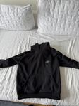 Hoodie (nypris 599kr)