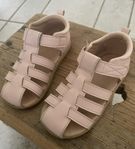 skor / sandaler från HM strl 24
