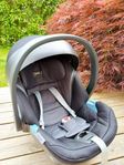 Spädbarnsbilstol / babyskydd Cybex Aton 5 Granite Black