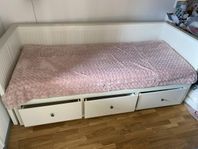 ikea dagbbädd med 3 stora förvaringslådor