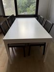 EKEDALEN utrdragbart bord vit + 6 st stolar svarta