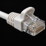 Färdigpressad Nätverkskabel – RJ45 med Gummiskydd