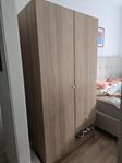 IKEA garderob bortskänkes 